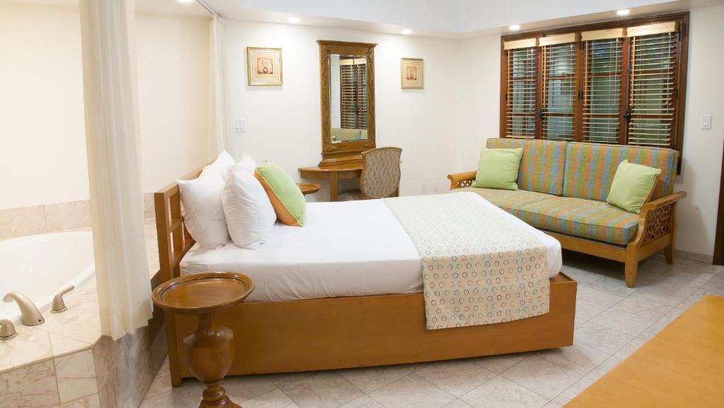 The Marlin at Taino Beach Resort photo 4