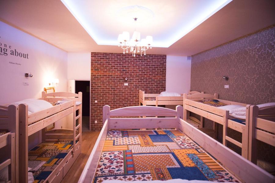Номер (Кровать в 10-местном общем номере), Greg&Tom Beer House Hostel