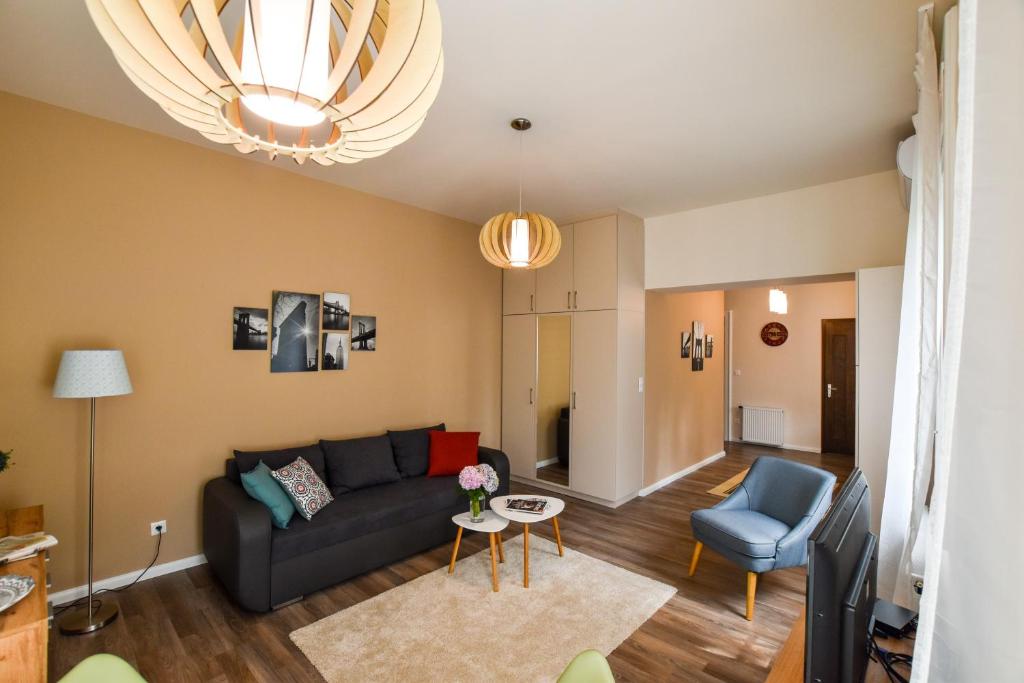 Christine Apartment close to the Buda Castle photo 1