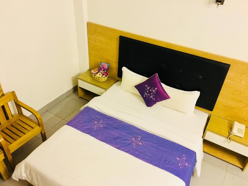 Двухместный (Улучшенный двухместный номер с 1 кроватью), Hotel Hoang Gia