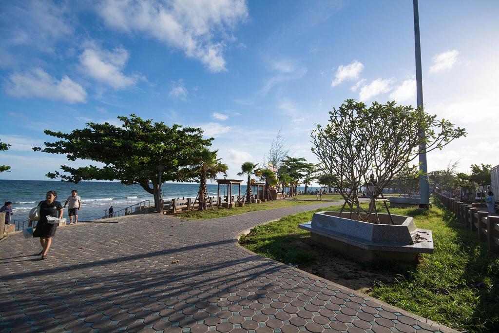 Mosaic CondominiumAD63M photo 3
