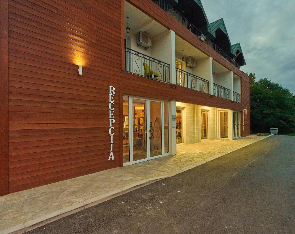 Hotel Serdar