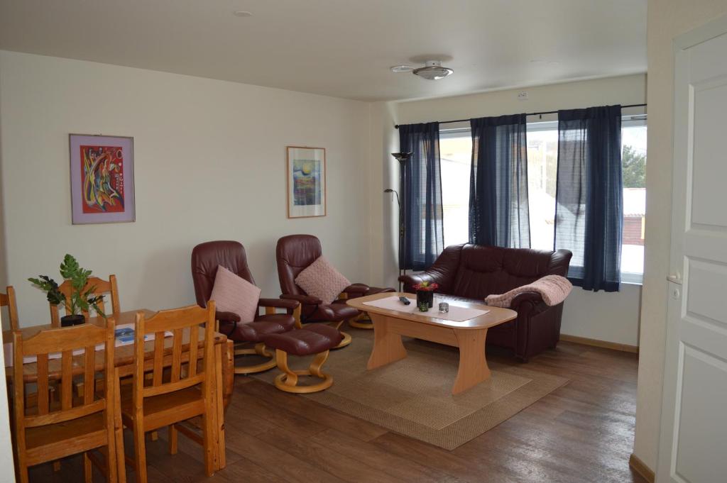 Lyngenfjord,Odins Hus photo 1