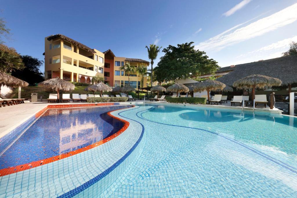 Family Selection at Grand Palladium Vallarta Resort & Spa - All Inclusive photo 3