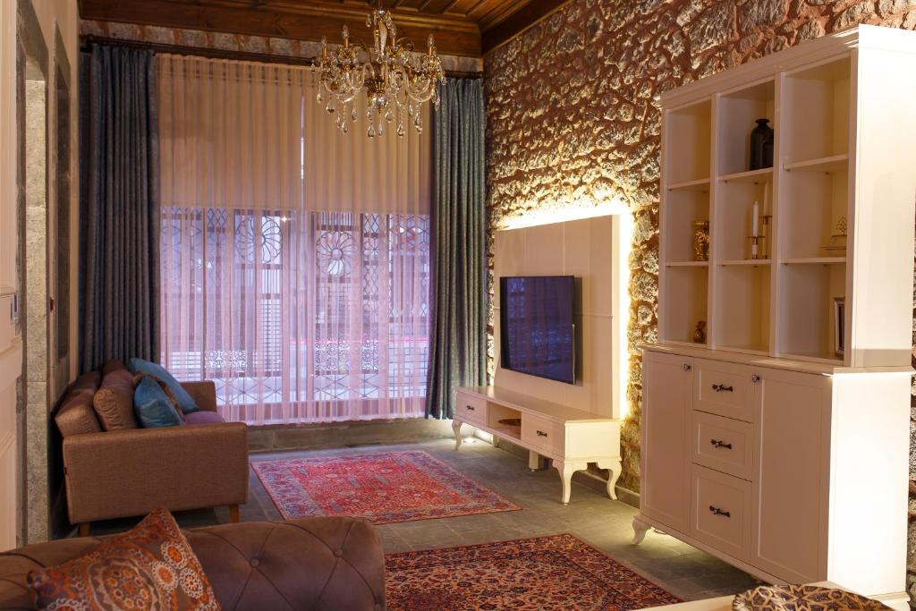 Verula City Luxury Villa - Tap to explore photos