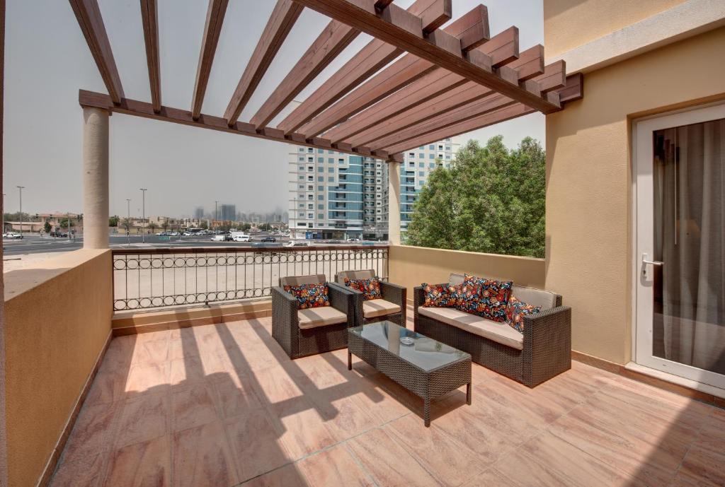 Вилла (Вилла с 4 спальнями), Вилла J5 Villas Holiday Homes Barsha Gardens