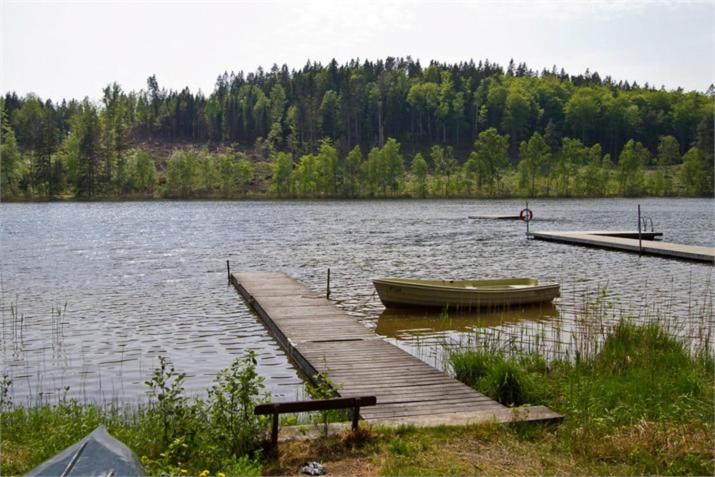 Semestervilla vid sjö photo 2