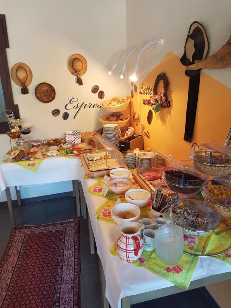 Hotel Garni Central photo 2