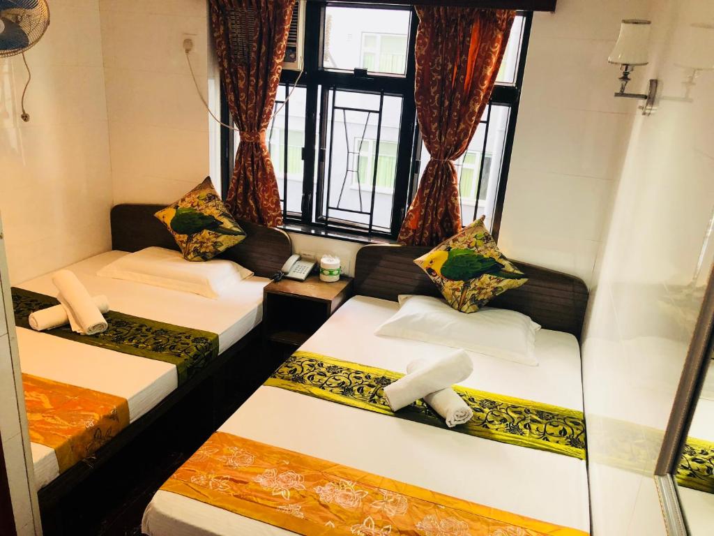 Трехместный (Роскошный трехместный номер), Traveller's Hostel