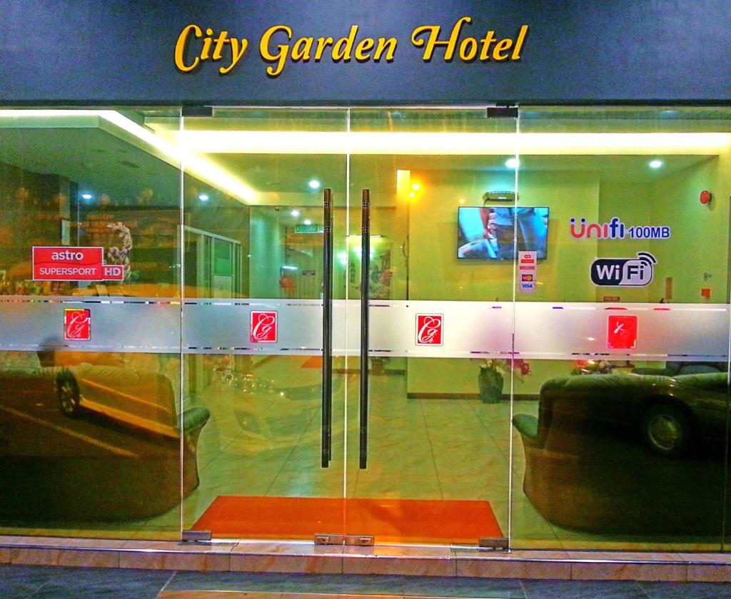 City Garden Hotel photo 1