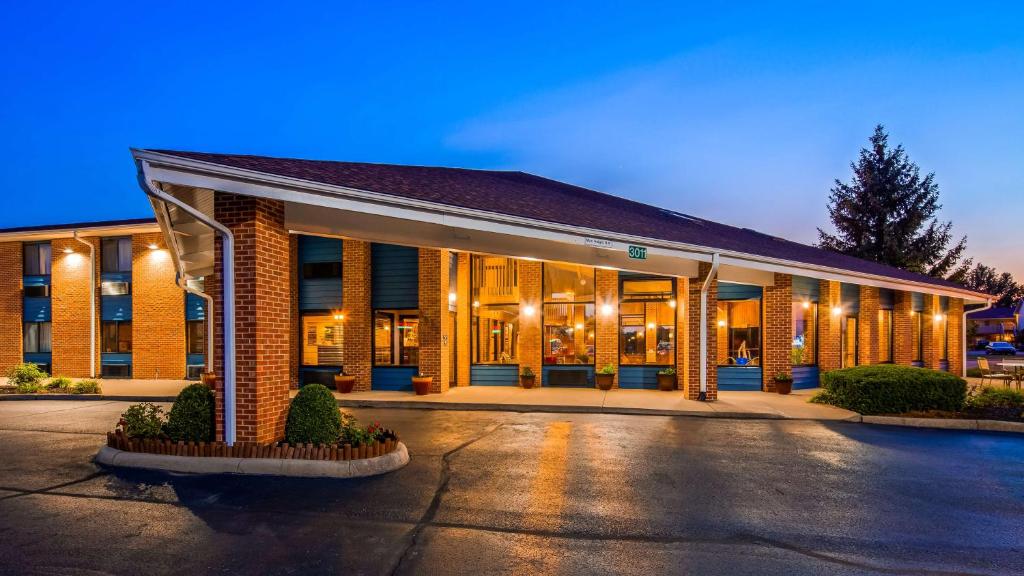 Best Western Muncie image