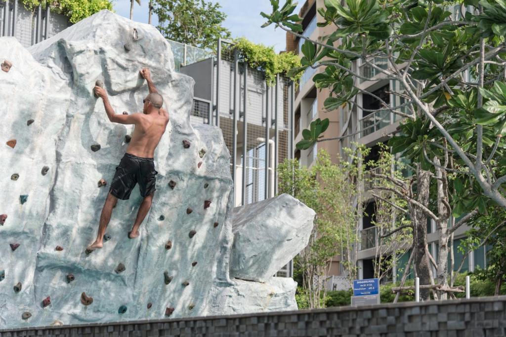 Unixx Pattaya by Alvin photo 1