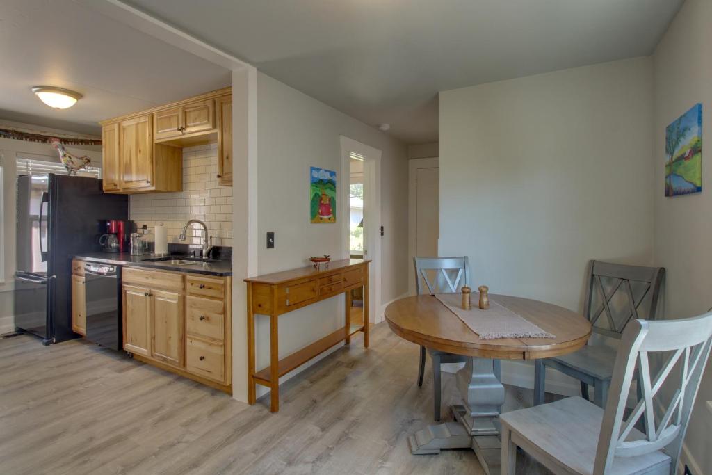 West Bremerton Cozy Home photo 3