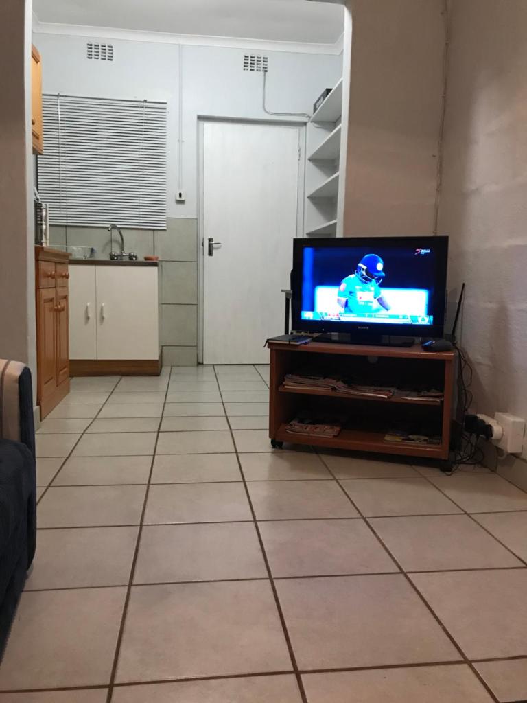 Ian and Pam's Flatlet photo 1