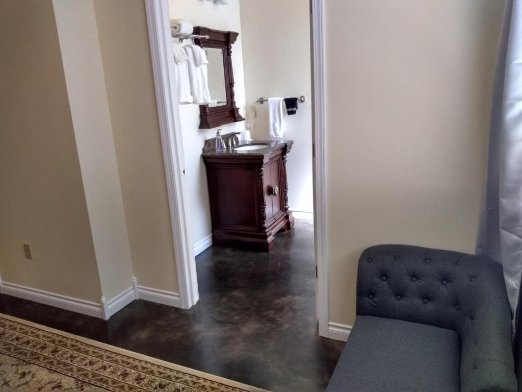 Swantown Inn photo 4