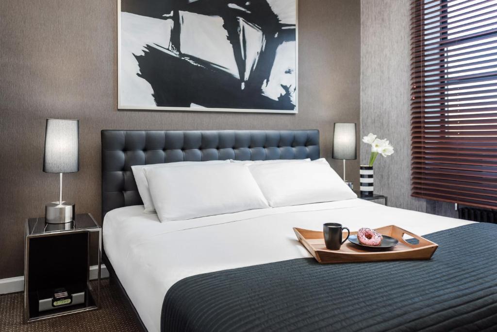 Двухместный (Стандартный номер с кроватью размера «king-size»), Park West Hotel