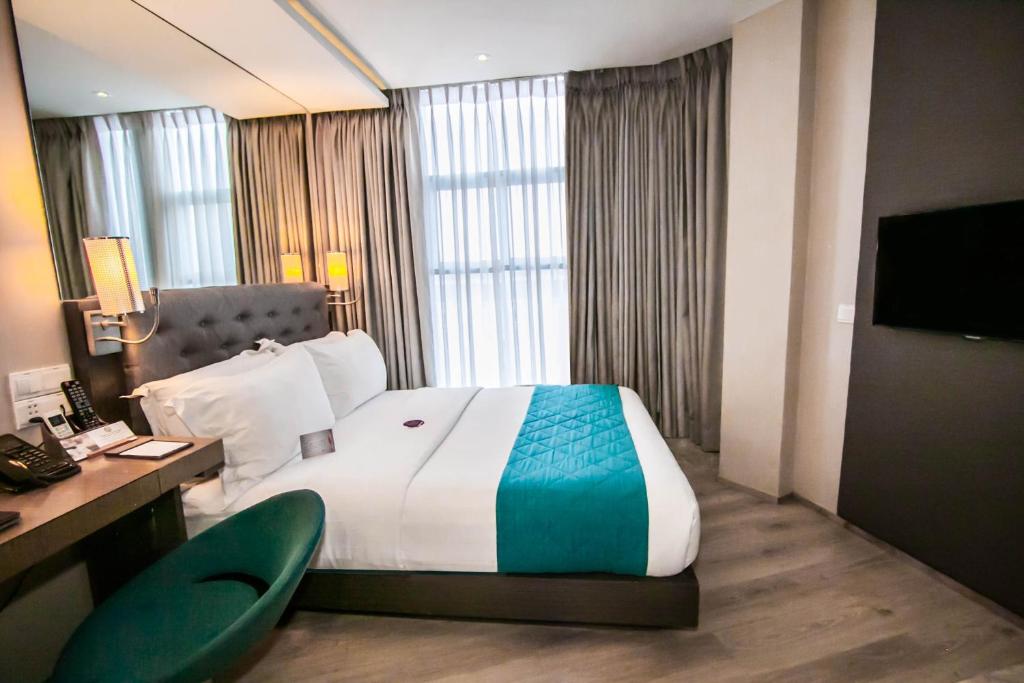 Hotel XYZ photo 2