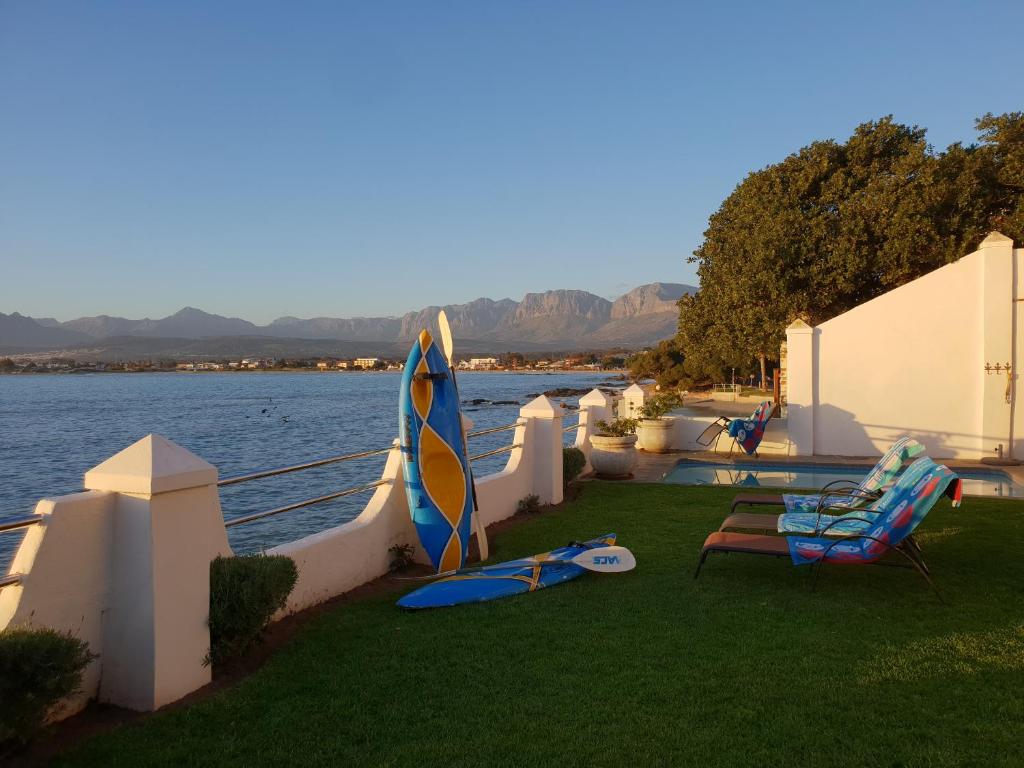Westbank Private Beach Villa, 4 Bedrooms, Private pool, on the Beach! photo 3