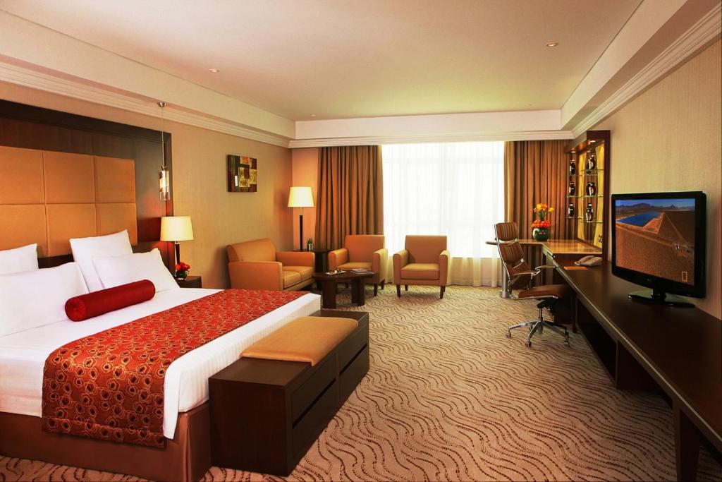 Сьюит (Люкс), Отель Park Regis Kris Kin Hotel