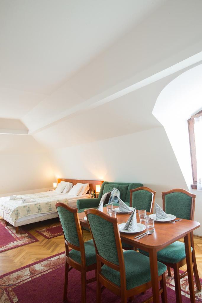 Студио (Номер-студио, дополнительная кровать), Helios Apartman Hotel
