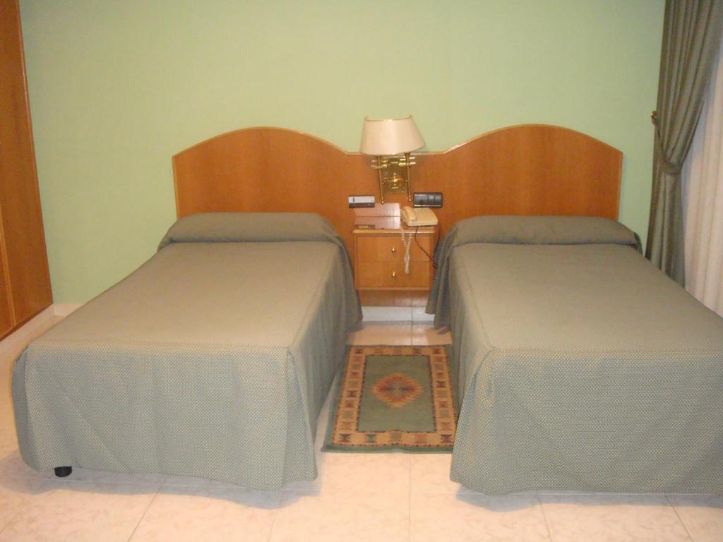 Hostal Serpol photo 2