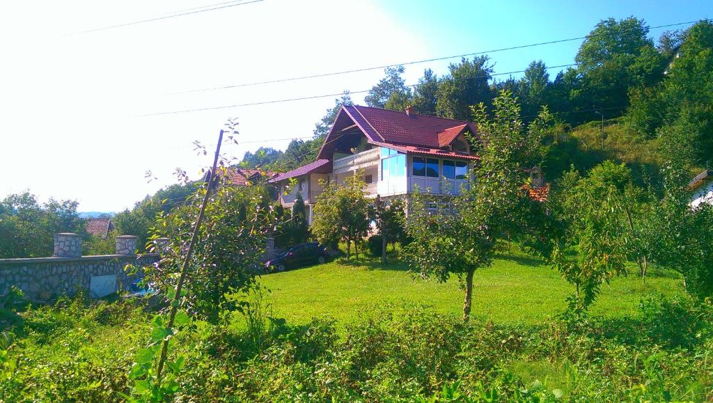 Holiday House Afan photo 3