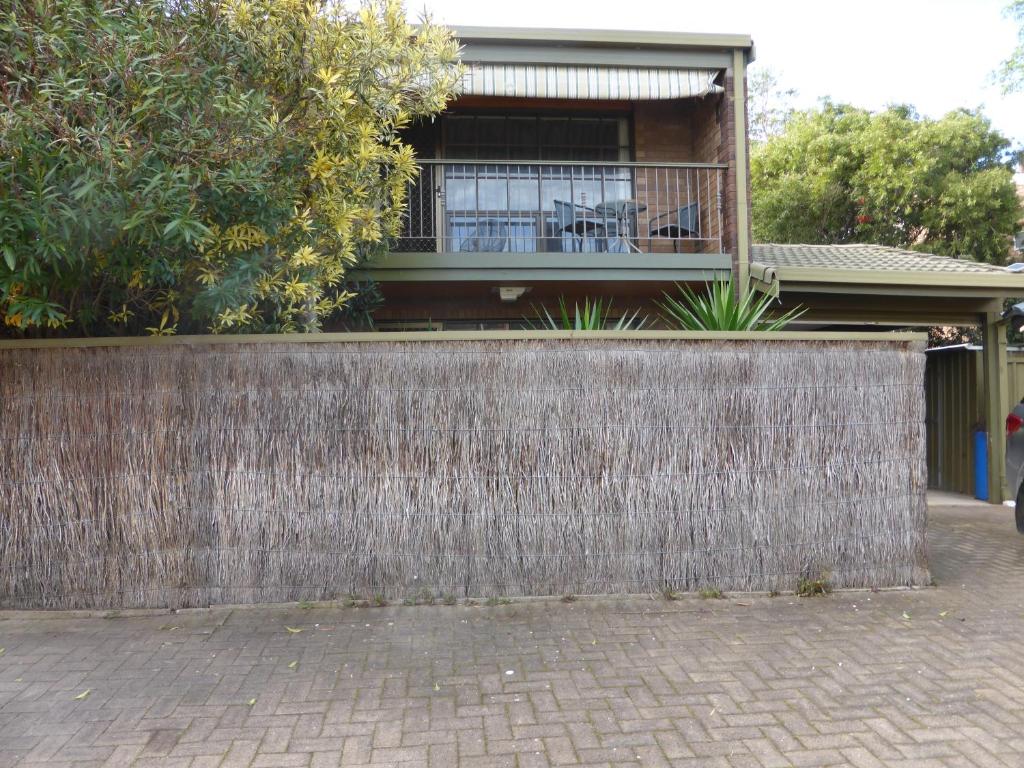 Glenelg North " Home Away From Home" photo 2