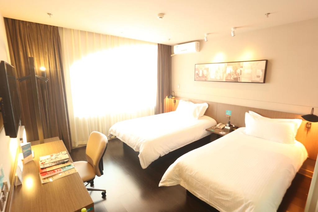 Jinjiang Inn Ulan Hot Hinggan League Government photo 2