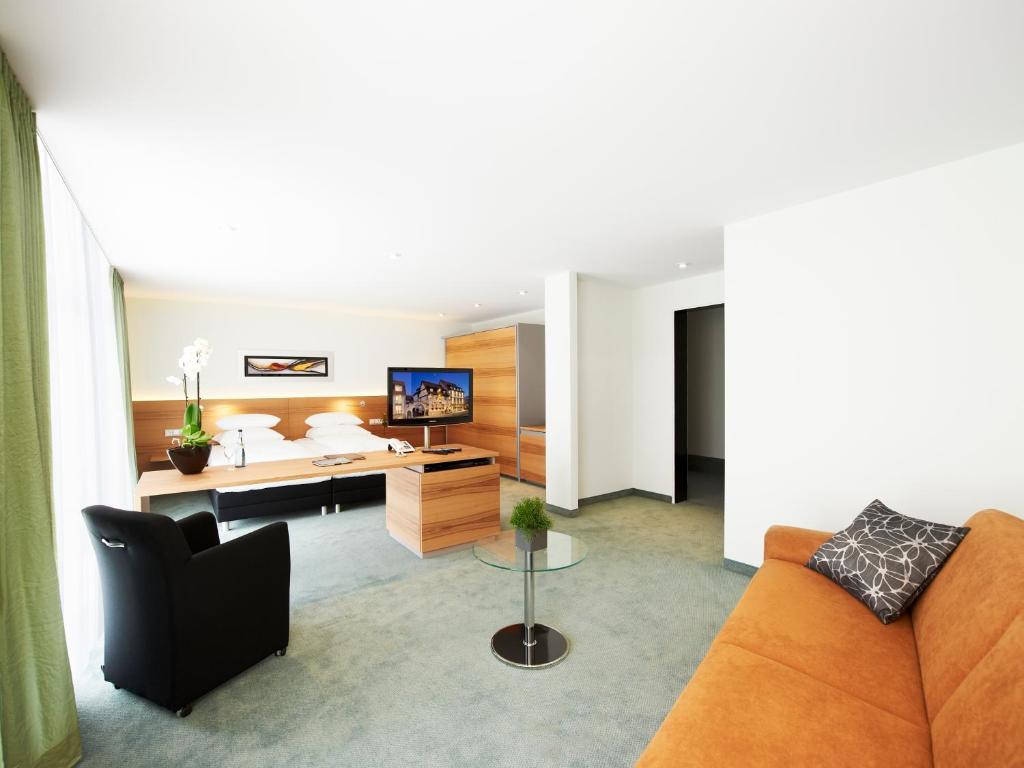 Hirsch Hotel photo 1