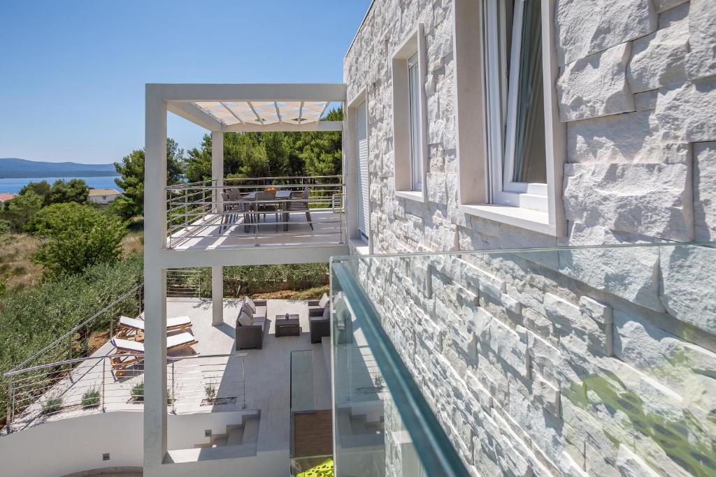 Villa Blanka Bol save 15 percent on Split-villas com photo 4