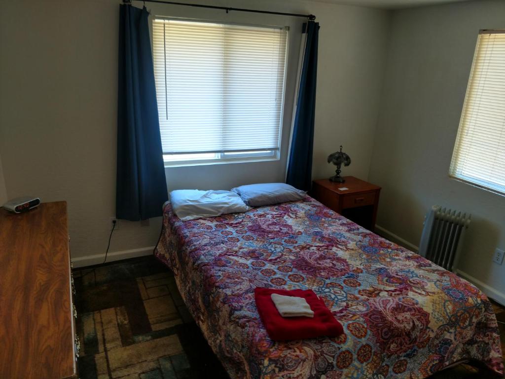 Lakeside Hostel & Guest House photo 1
