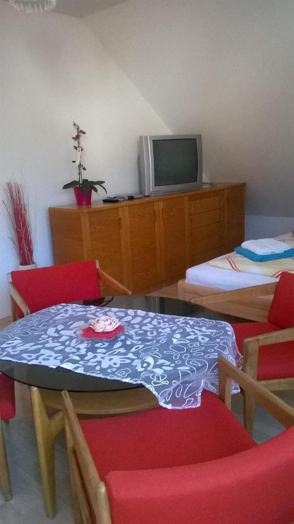 Ferienwohnung am Bodensee mit 3 Schlafzimmer über 2 Etage mit kleine Balkon bis 7 Personen photo 3