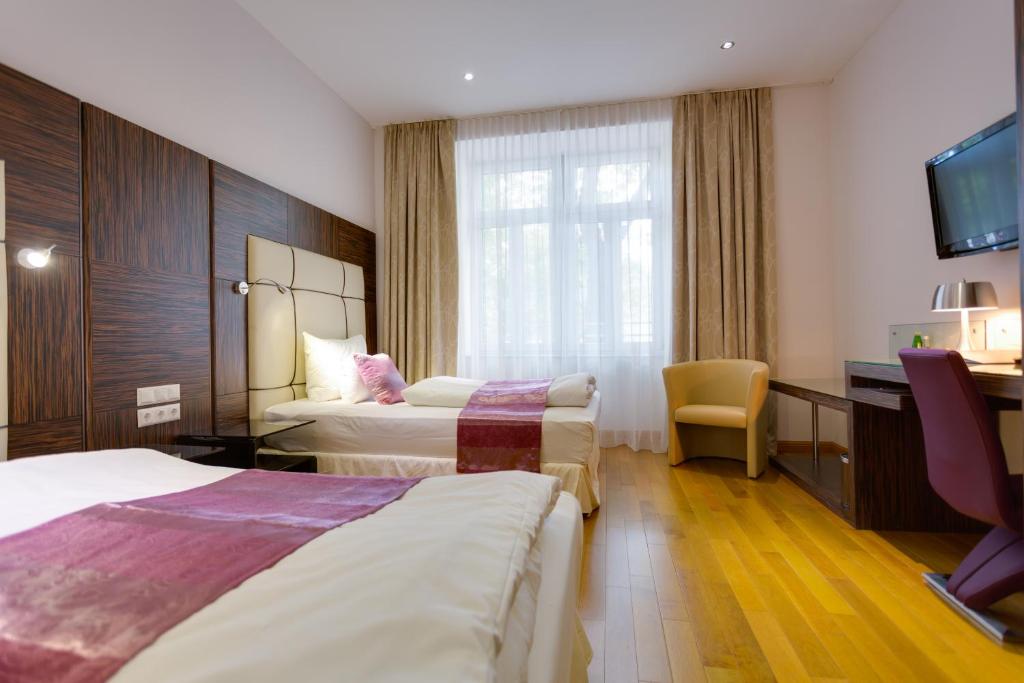 Двухместный (Классический номер с кроватью размера «queen-size»), Best Western Plus Hotel Arcadia
