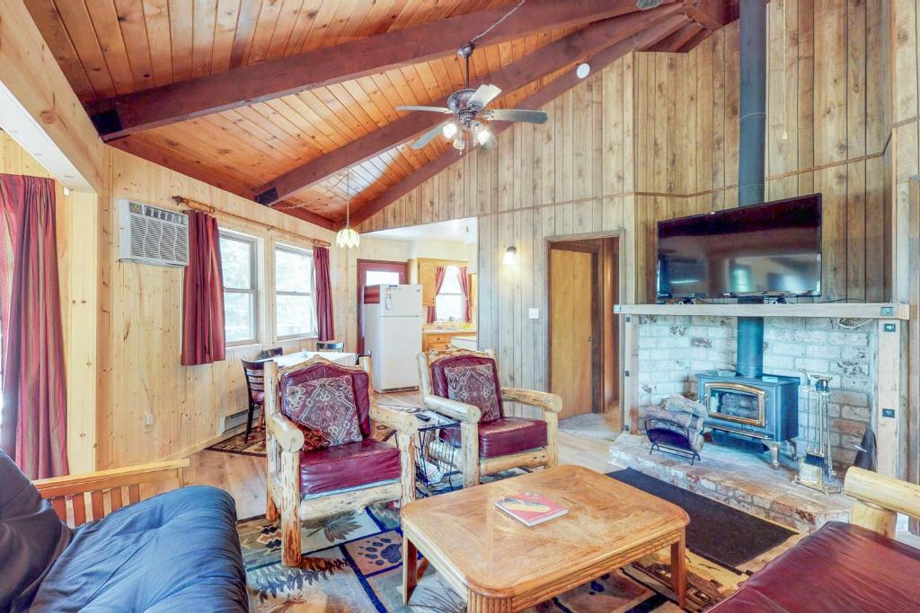 Rustic Retreat photo 4