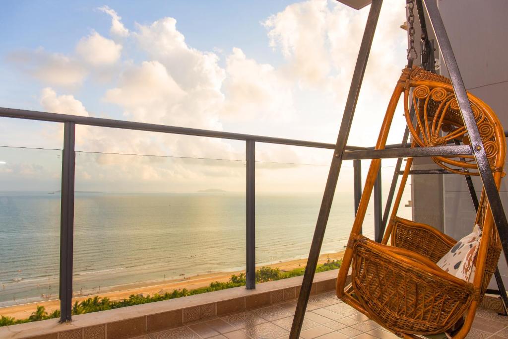 Трехместный (Улучшенный трехместный номер с видом на море), Sanya Fang Jie Hotel