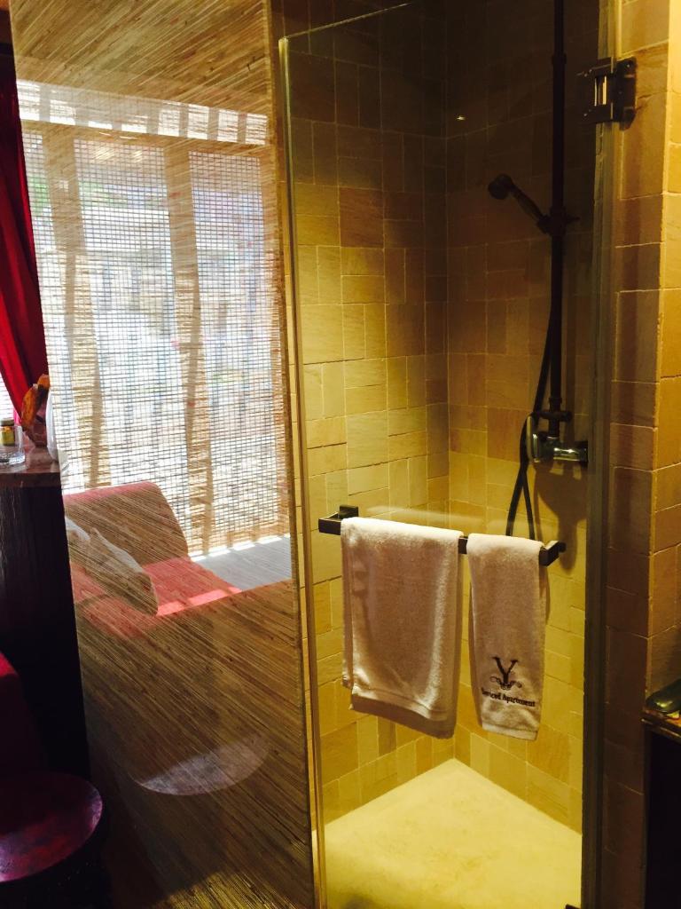 Апартаменты (Апартаменты в пентхаусе), Y Serviced Apartment