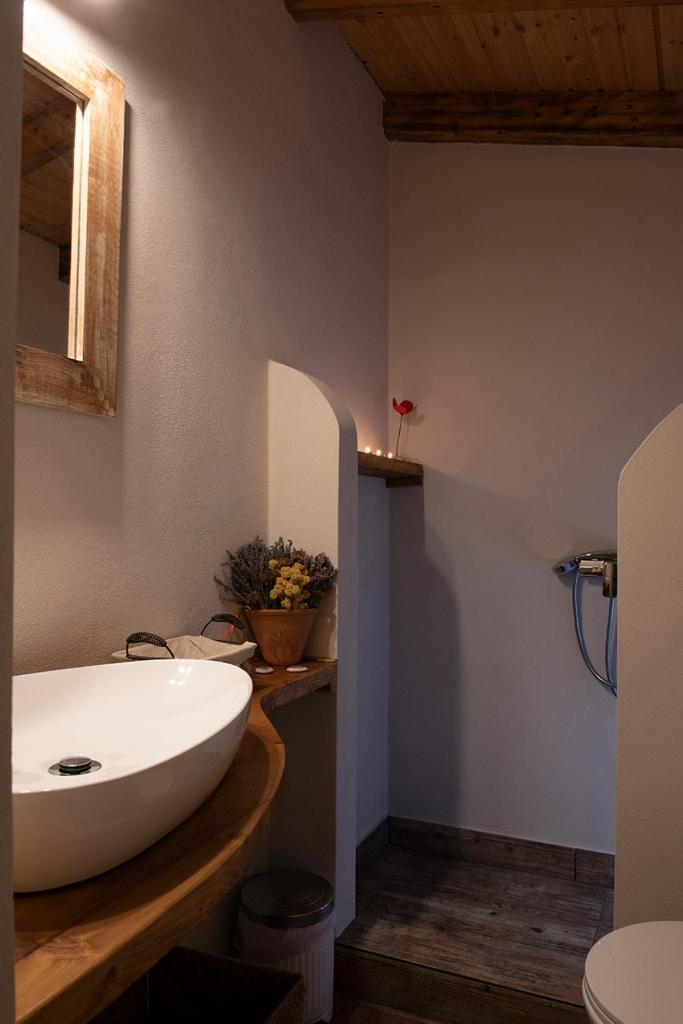 Small Guesthouse In The Garden photo 4
