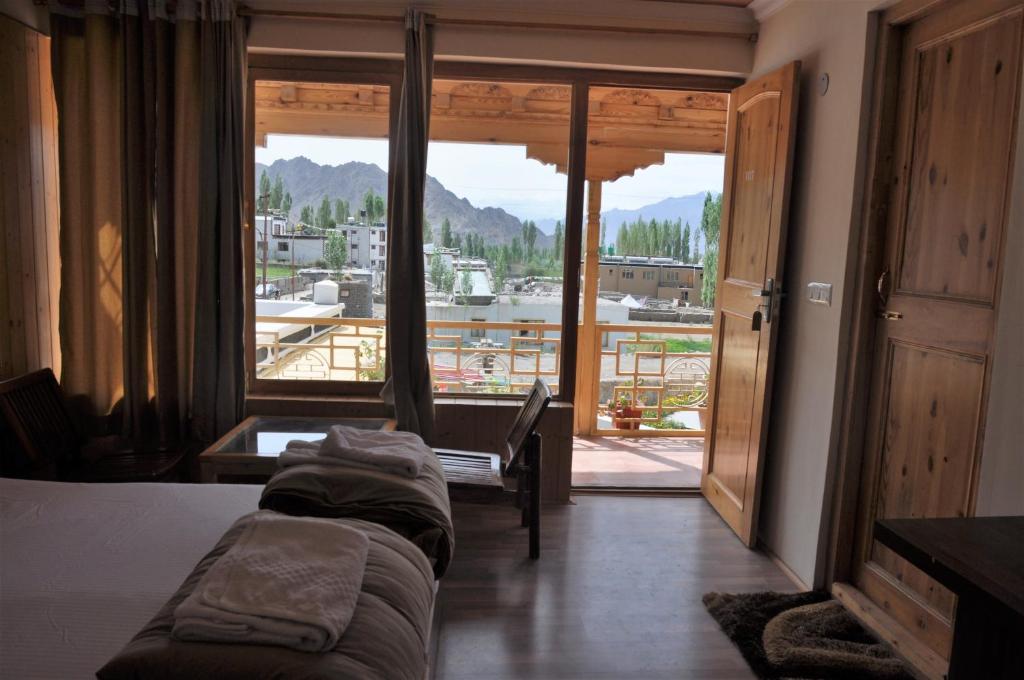 Двухместный (Двухместный номер с 1 кроватью и видом на горы), Laksdup Guest House