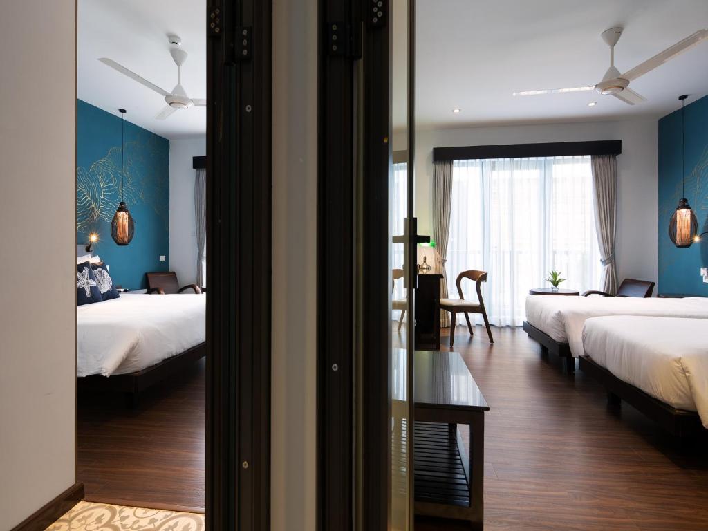 The Blue Alcove Hotel