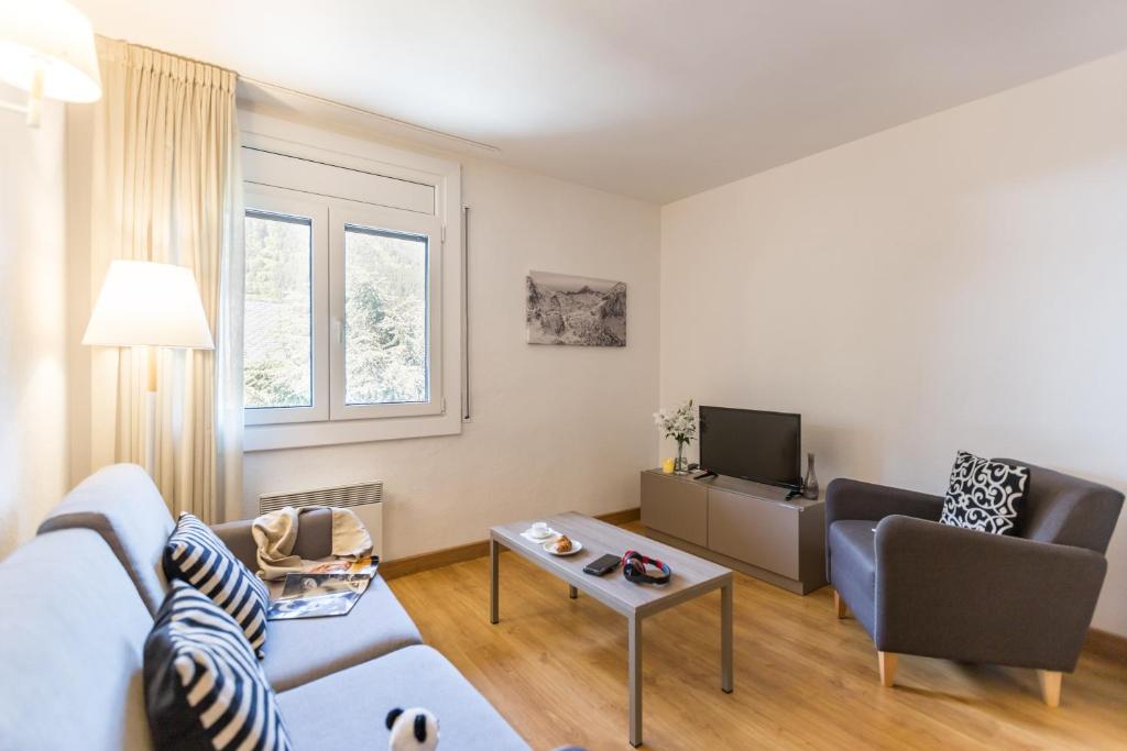 {
  "en-gb": "Pierre & Vacances Andorra Alba"
}
