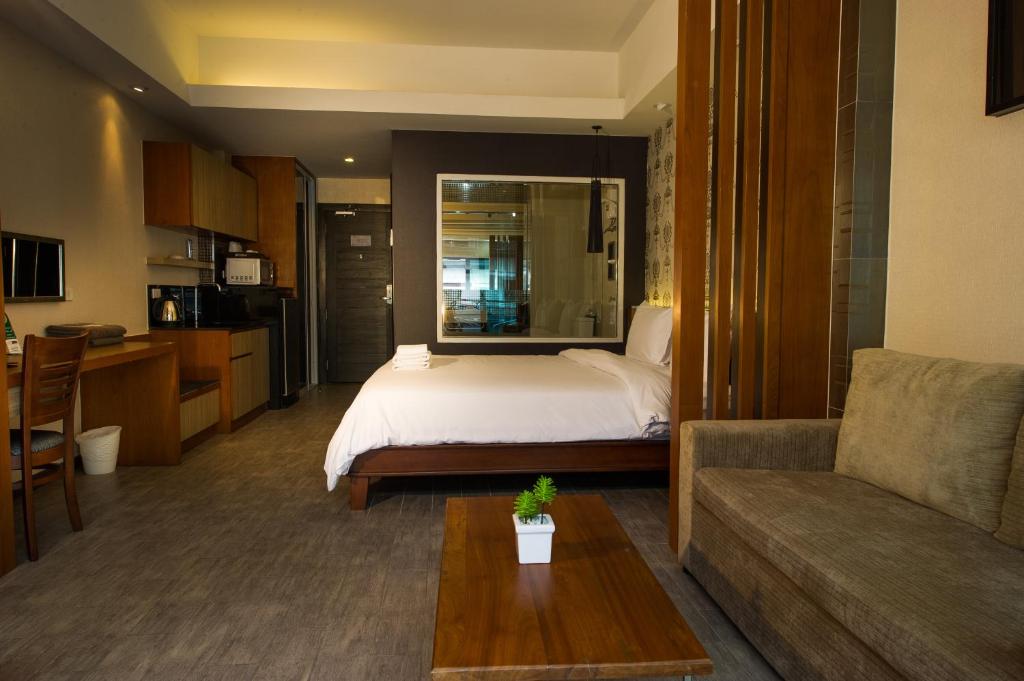 Двухместный (Номер Делюкс с кроватью размера «king-size»), Inn Residence Serviced Suites