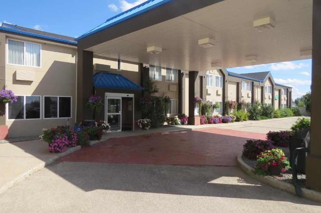 Rocky Inn Express photo 1
