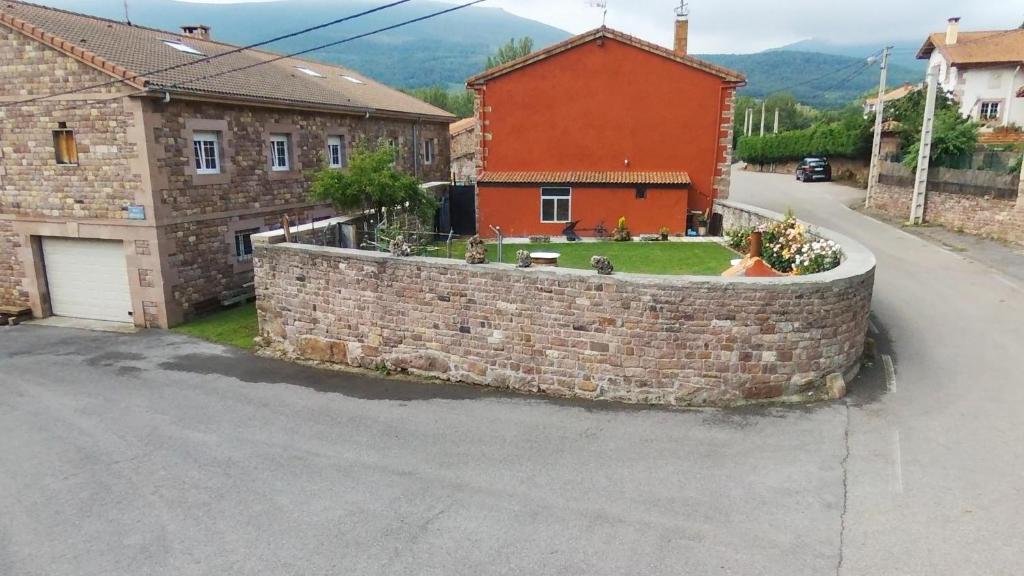 Casa Rural LA COVA photo 4