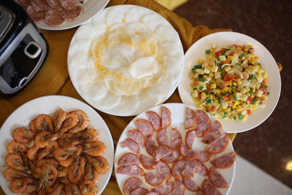 Khách sạn Star City