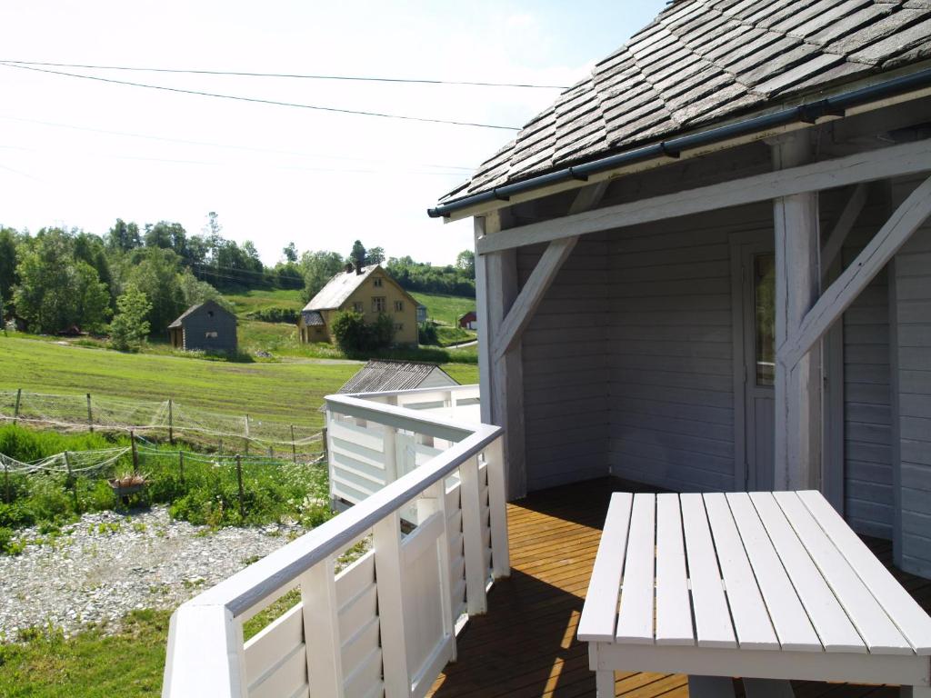 5 bedrooms, large apartment on farm, nice view and nature photo 2