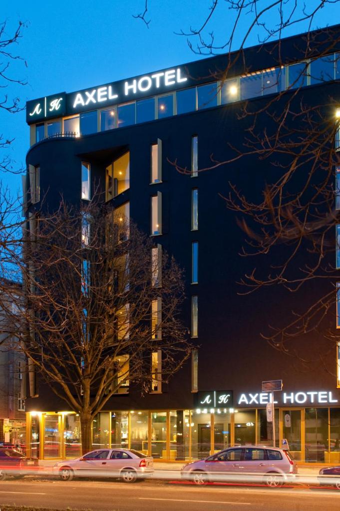 Axel Hotel Berlin - Adults Only - Tap to explore photos