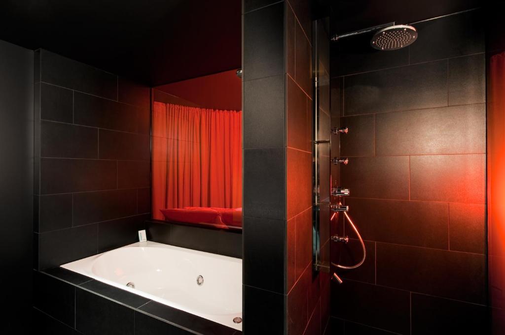 Сьюит (Полулюкс), Axel Hotel Berlin-Adults Only
