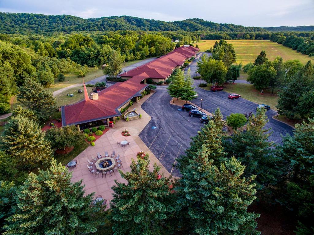 Spring Valley Inn image
