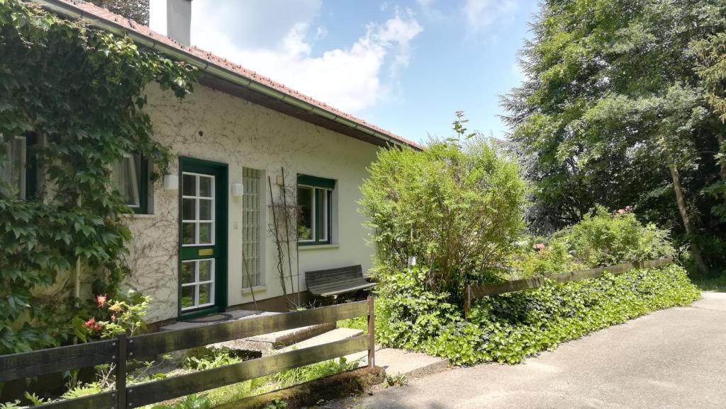 Ferienhaus am Waldrand photo 1