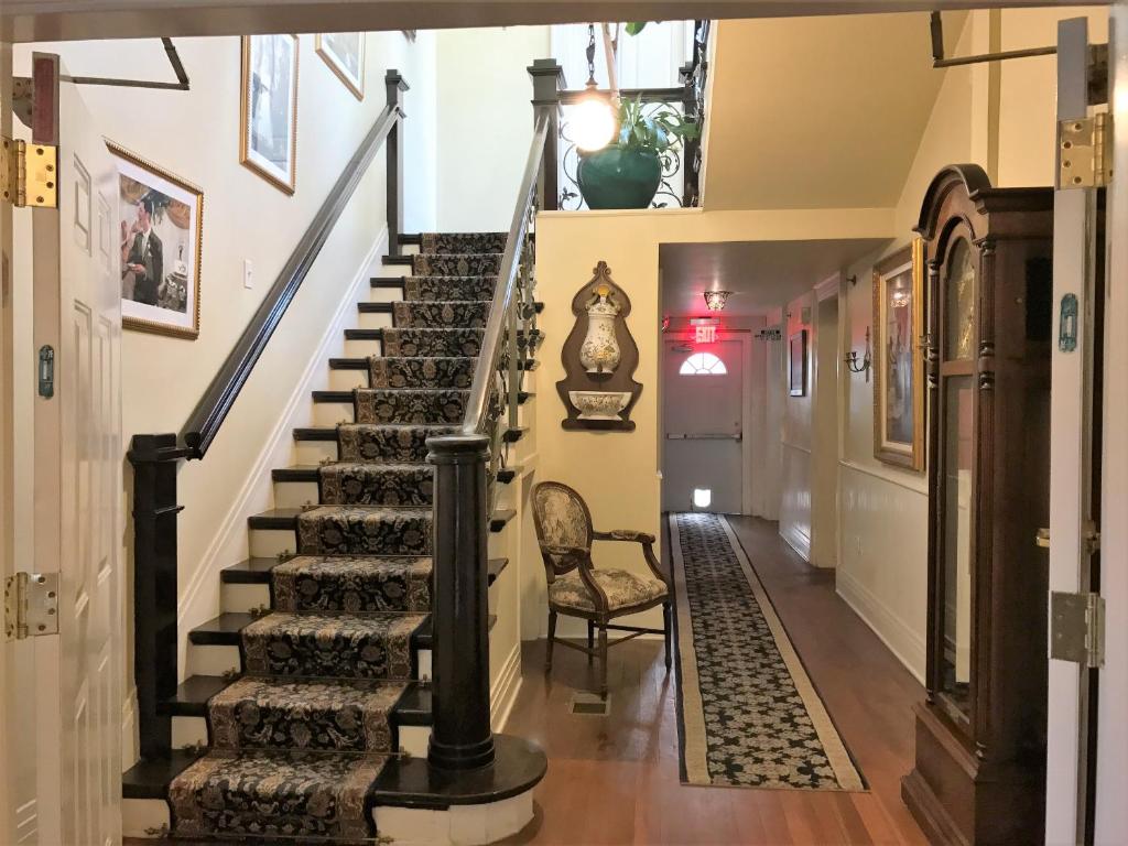 Historic Michabelle Inn photo 3